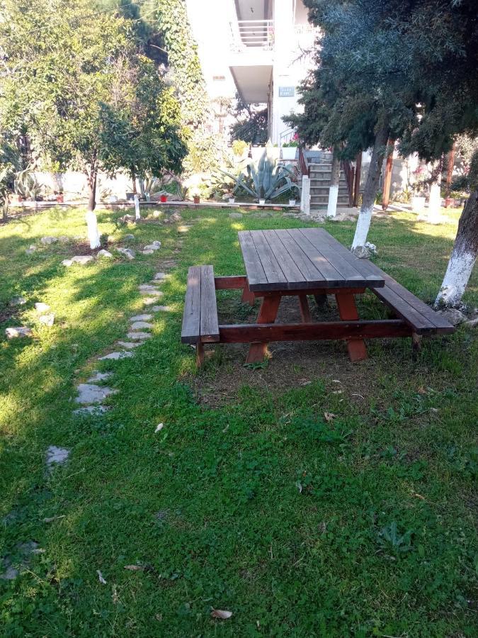 Sofia'S Garden Διαμέρισμα Néa Péramos Εξωτερικό φωτογραφία